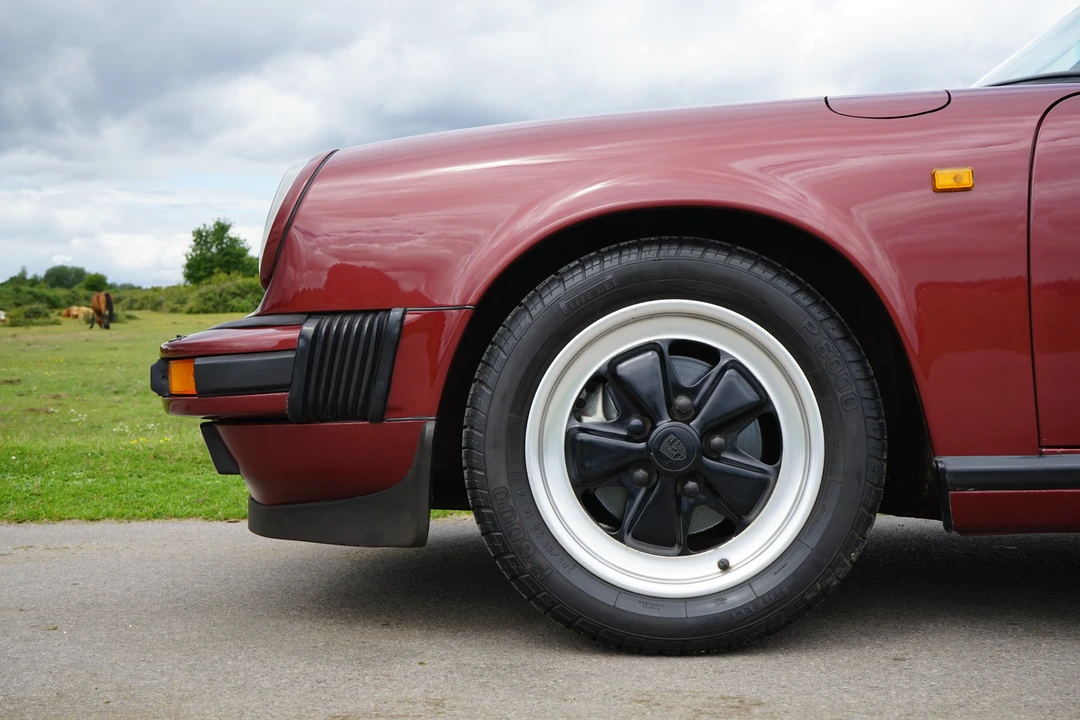 1985 Porsche 911 Carrera 3.2 - Image 16 of 31