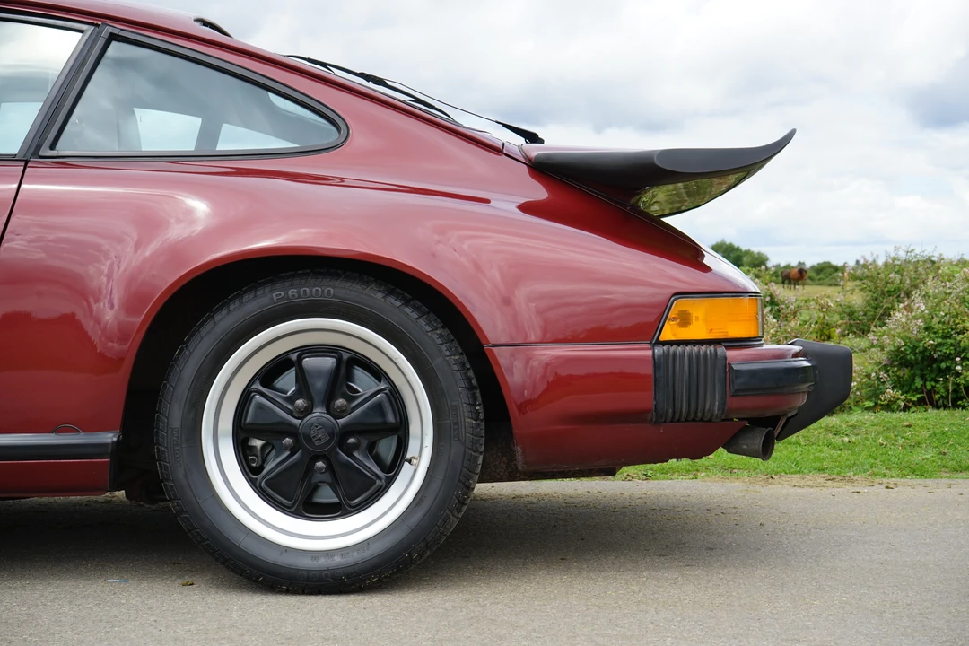 1985 Porsche 911 Carrera 3.2 - Image 17 of 31