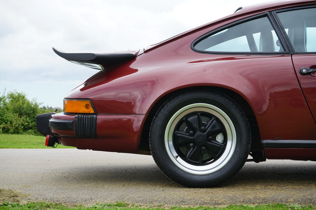 1985 Porsche 911 Carrera 3.2 - Image 19 of 31