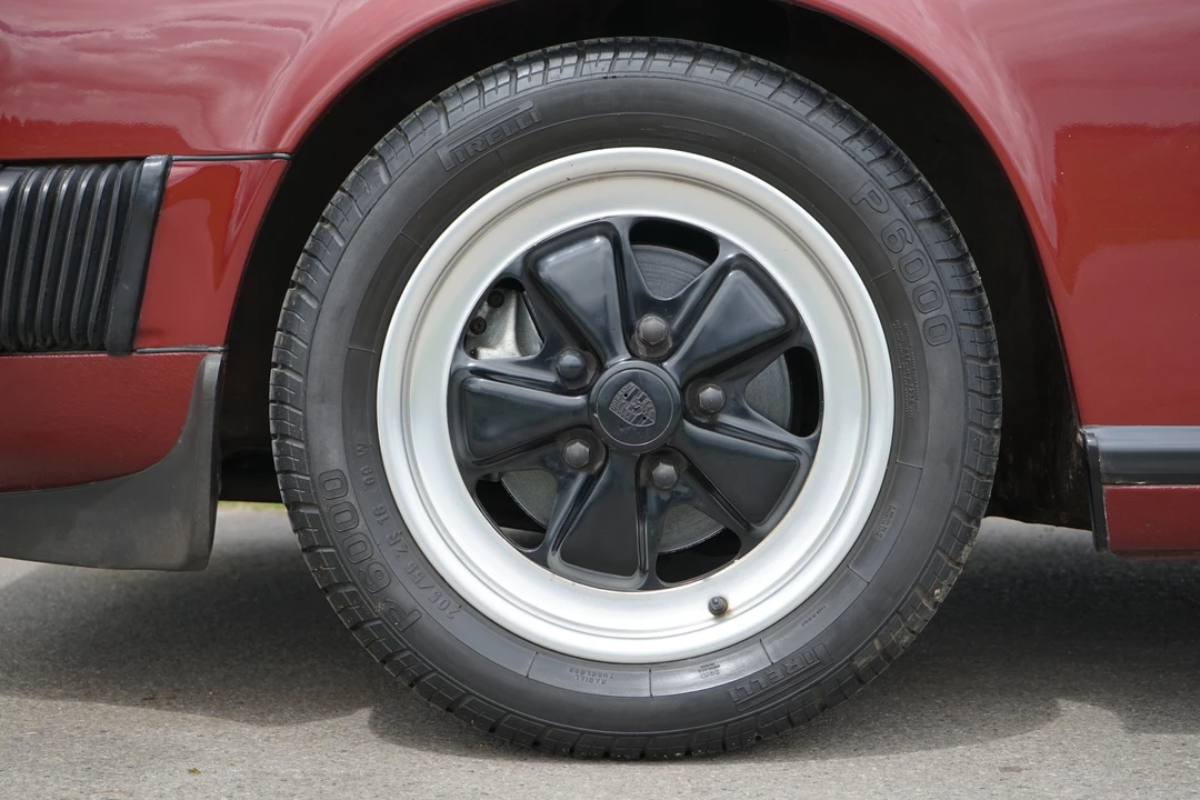 1985 Porsche 911 Carrera 3.2 - Image 22 of 31