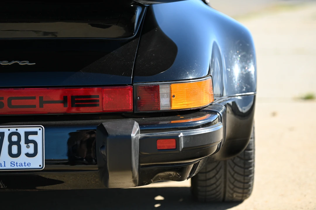 1985 Porsche 911 Carrera 3.2 - Image 28 of 31
