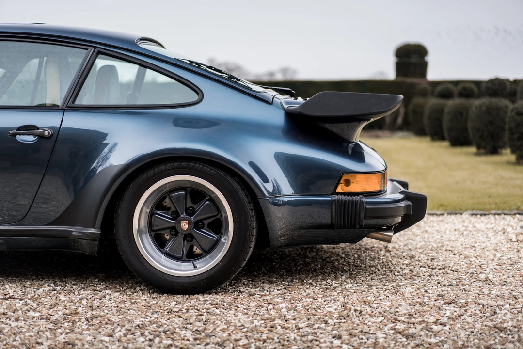 1985 Porsche 911 Carrera 3.2 - Image 27 of 31