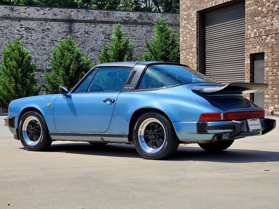 1985 Porsche 911 Carrera 3.2 - Image 13 of 31
