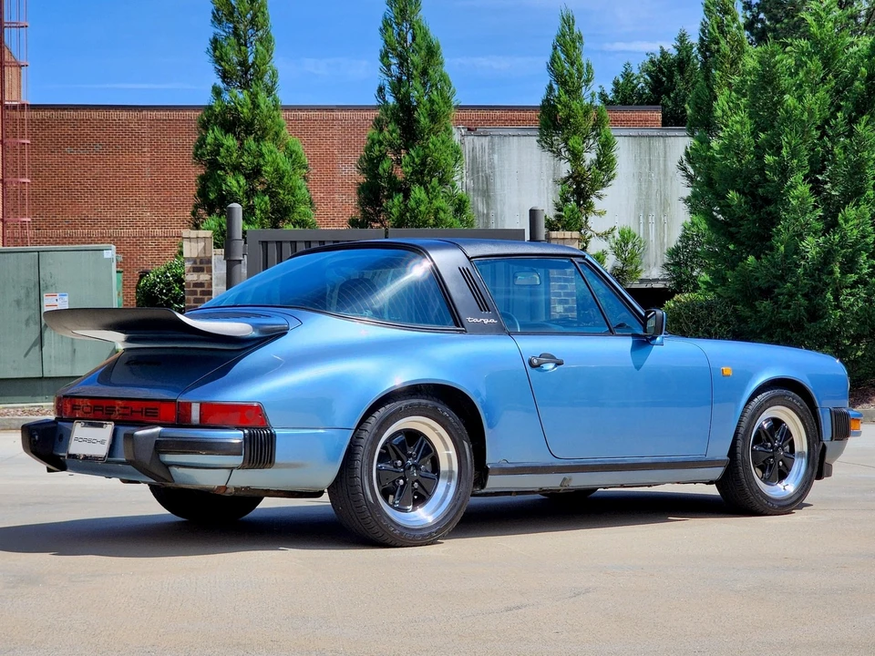 1985 Porsche 911 Carrera 3.2 - Image 16 of 31