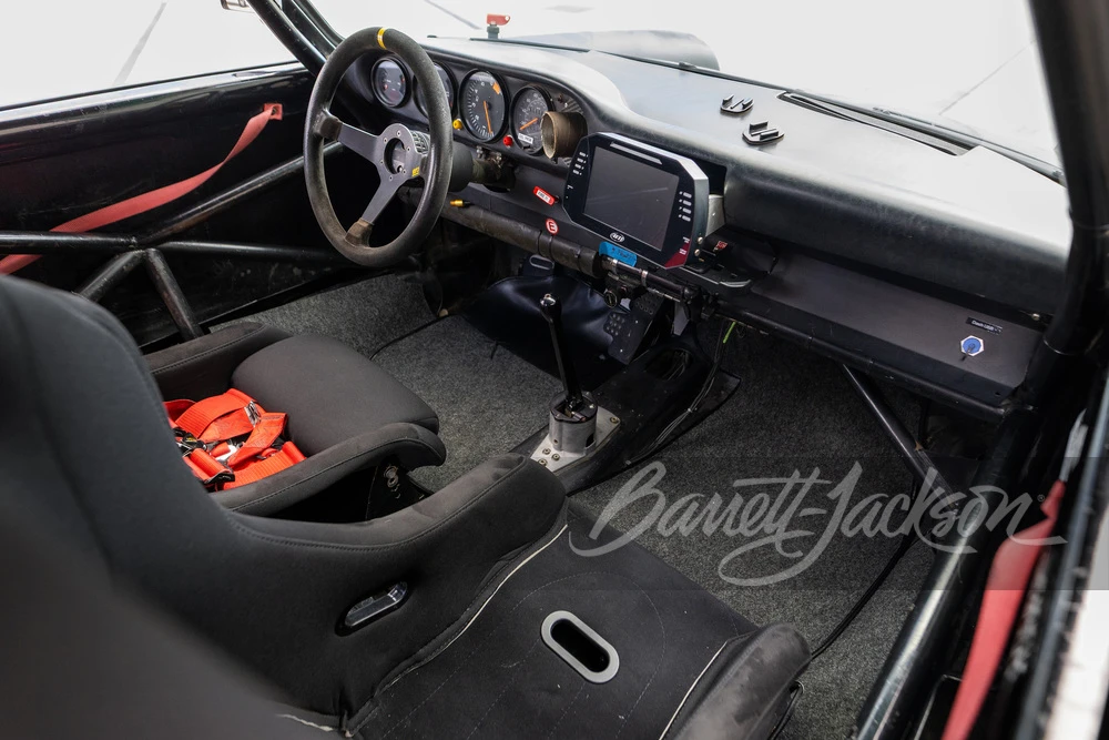 1985 Porsche 911 Carrera 3.2 - Image 15 of 31
