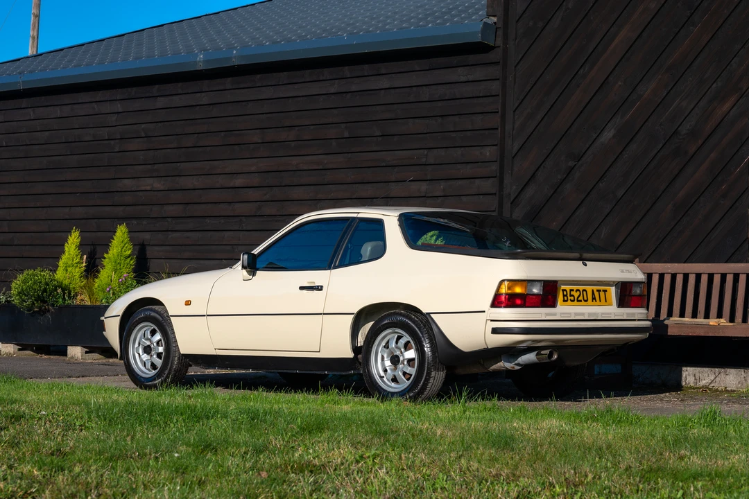 1985 Porsche 924 - Image 8 of 31