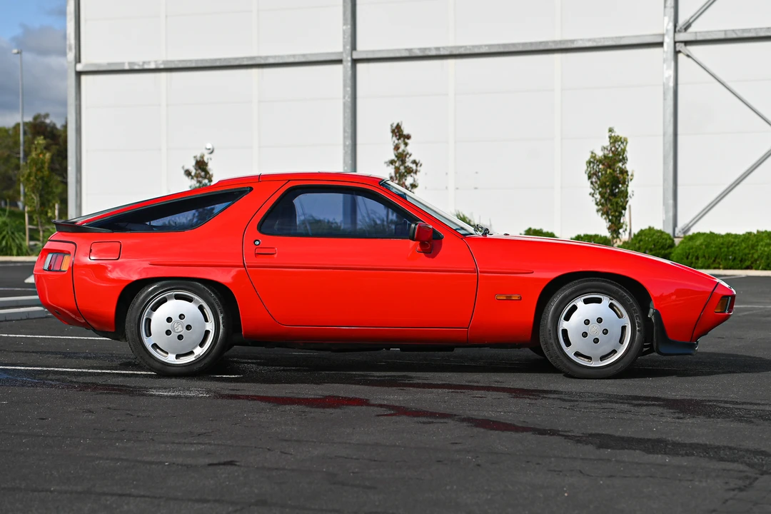 1985 Porsche 928 S - Image 5 of 31