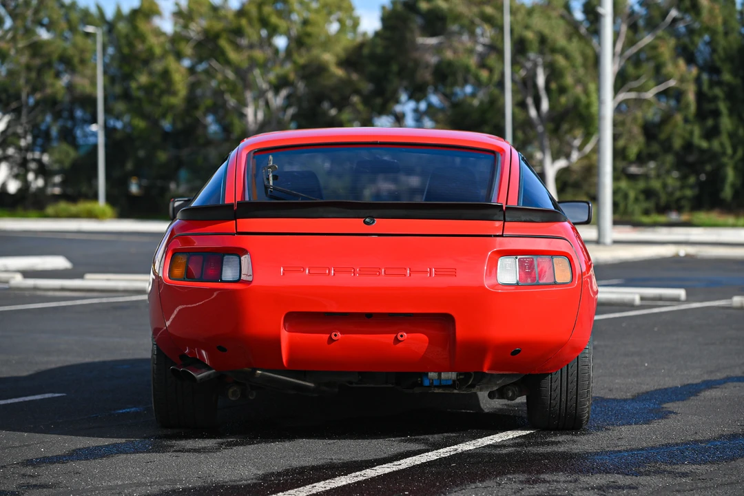 1985 Porsche 928 S - Image 8 of 31