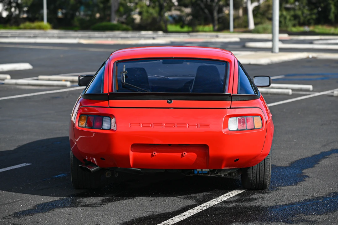 1985 Porsche 928 S - Image 7 of 31