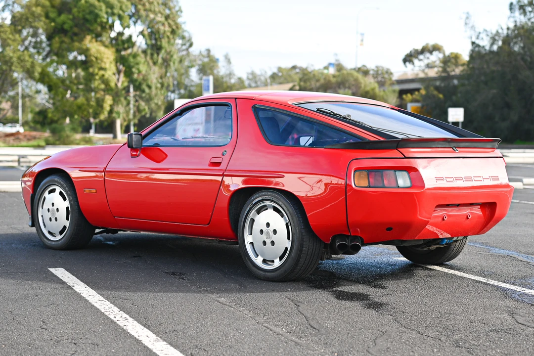 1985 Porsche 928 S - Image 9 of 31
