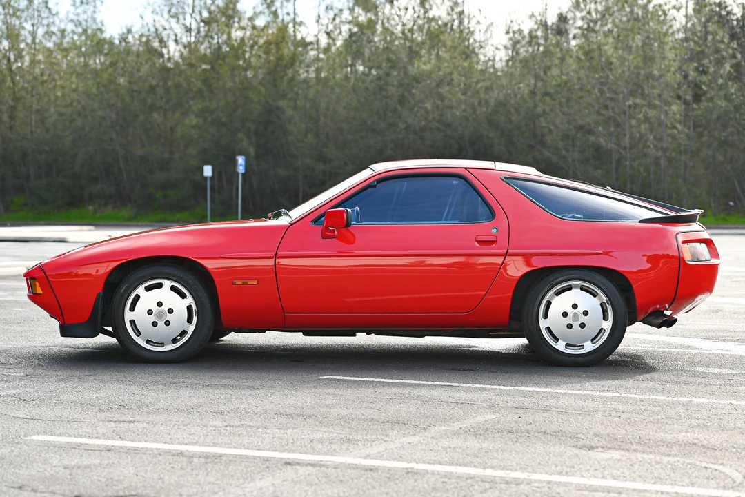 1985 Porsche 928 S - Image 10 of 31