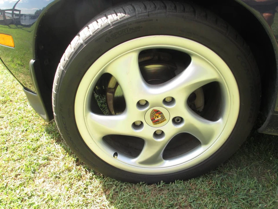 1985 Porsche 928 S - Image 8 of 21