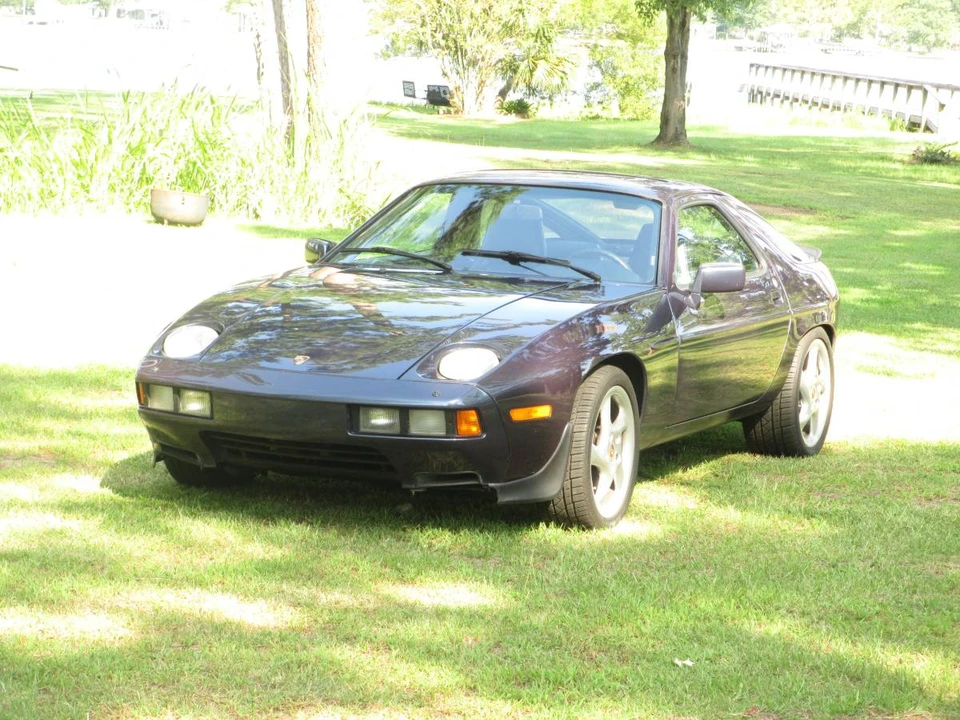 1985 Porsche 928 S - Image 14 of 21