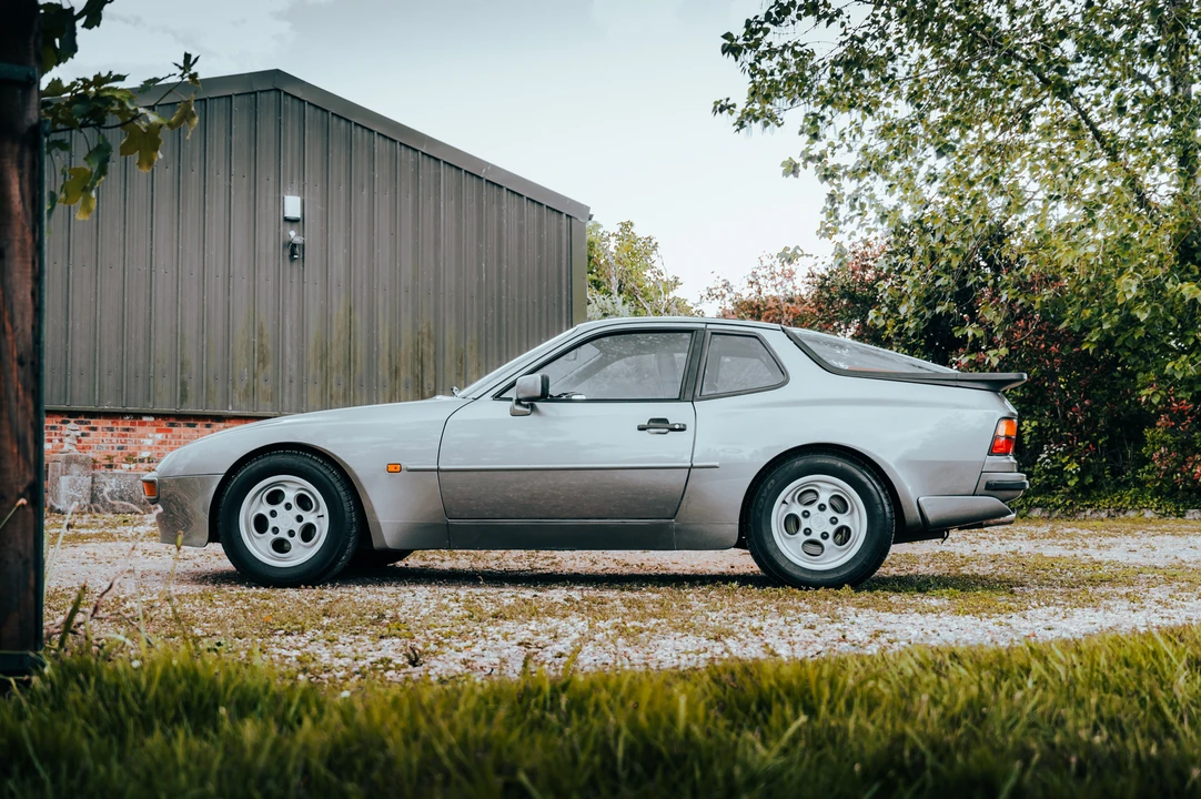 1985 Porsche 944 - Image 5 of 31