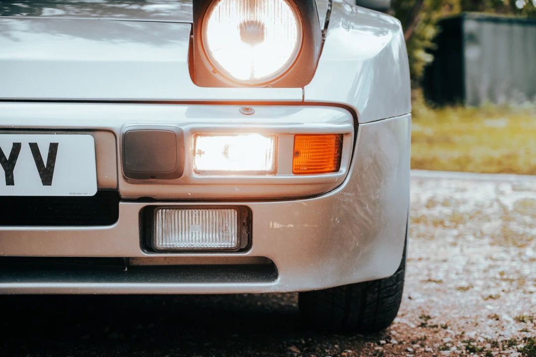 1985 Porsche 944 - Image 24 of 31