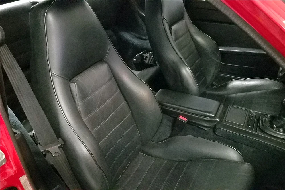 1985 Porsche 944 - Image 5 of 6