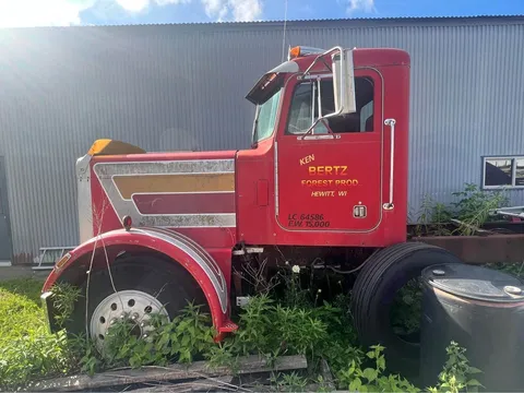1985 Peterbilt 359 Glider Day Cab