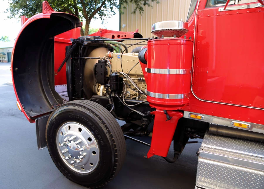 1985 Peterbilt - Image 6 of 12