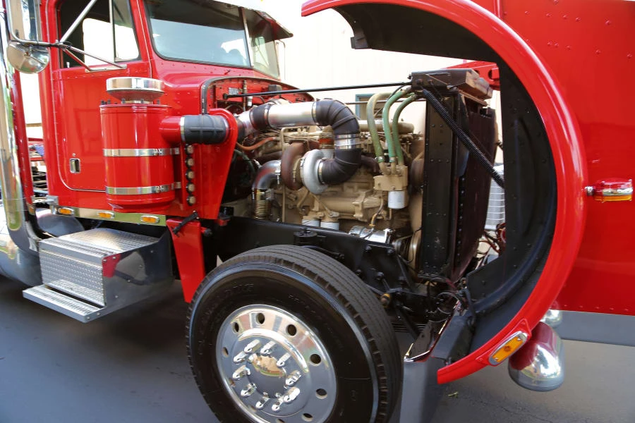 1985 Peterbilt - Image 7 of 12