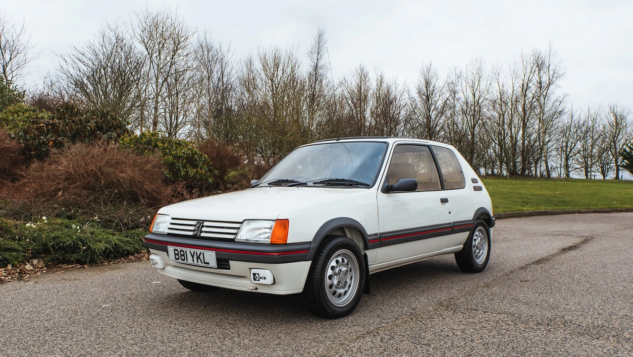 1985 Peugeot 205 GTI - Image 12 of 31