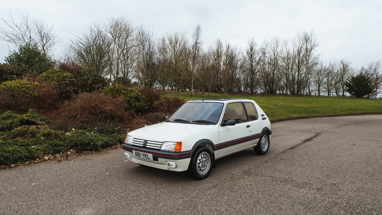 1985 Peugeot 205 GTI - Image 13 of 31