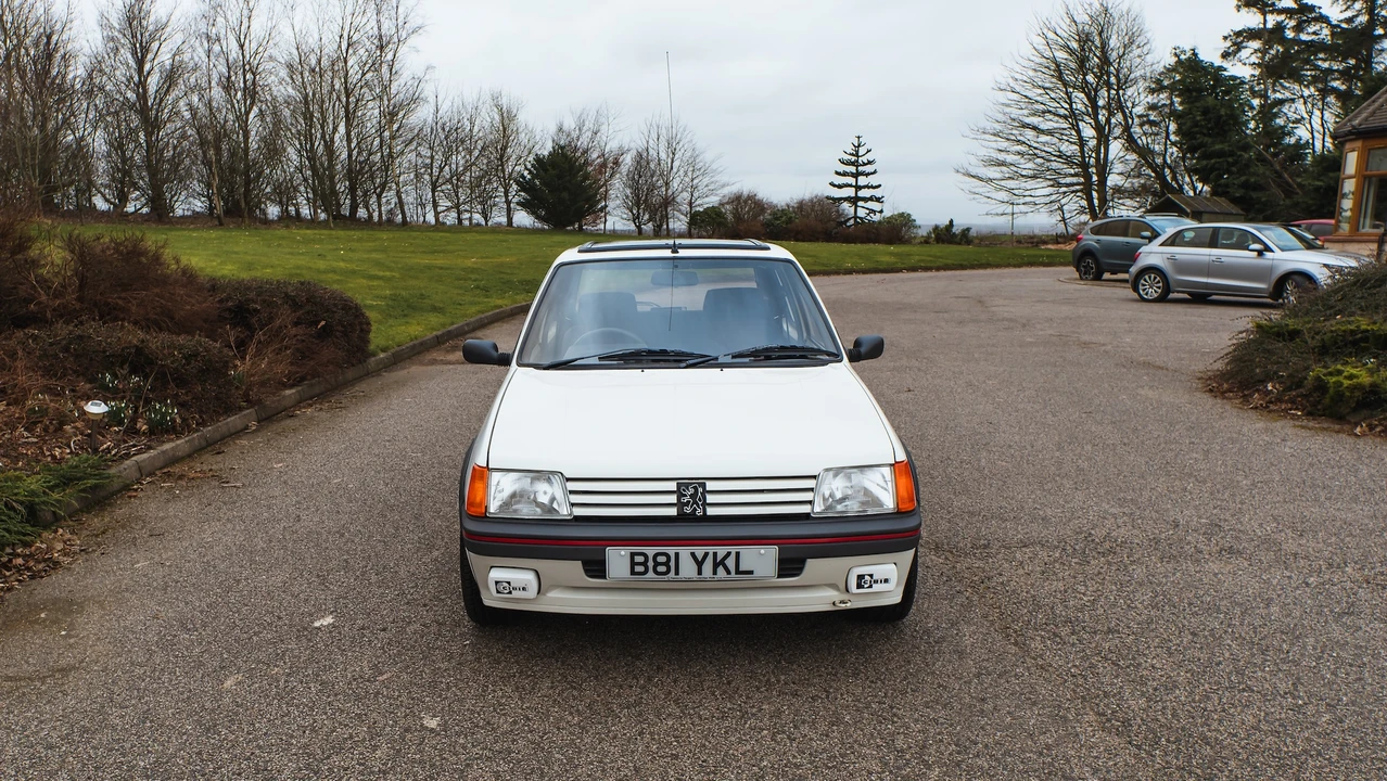 1985 Peugeot 205 GTI - Image 2 of 31