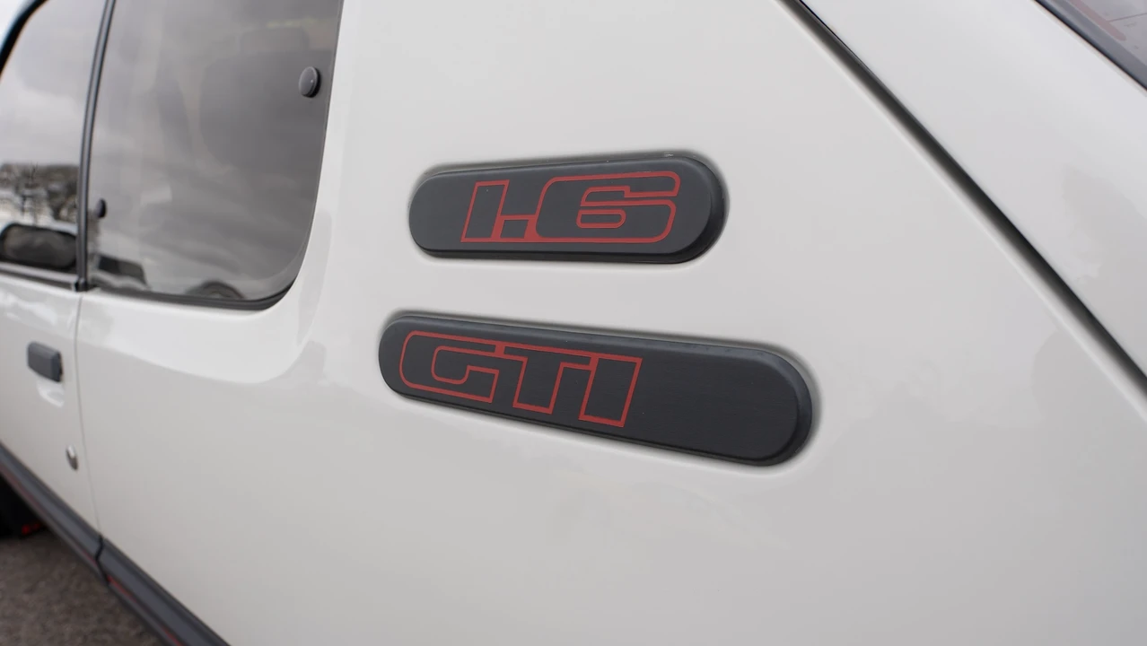 1985 Peugeot 205 GTI - Image 21 of 31
