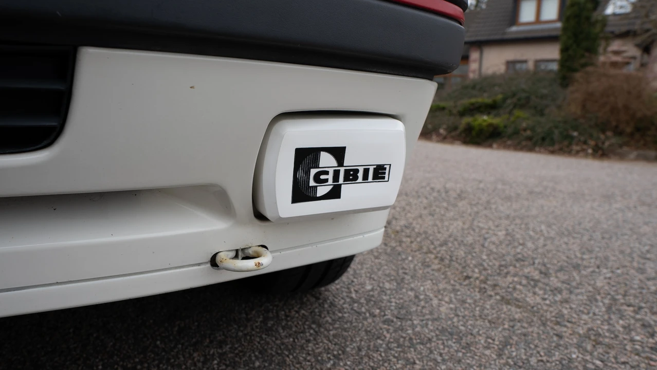 1985 Peugeot 205 GTI - Image 18 of 31