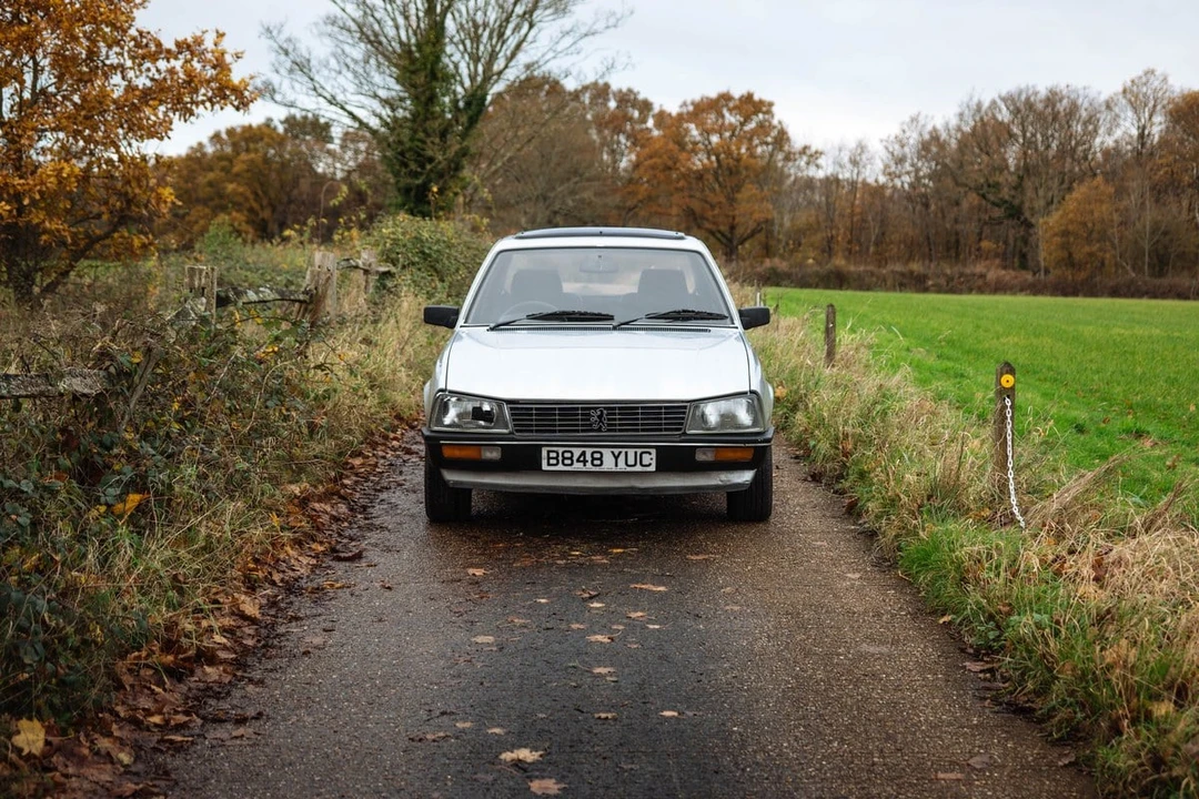 1985 Peugeot - Image 9 of 30