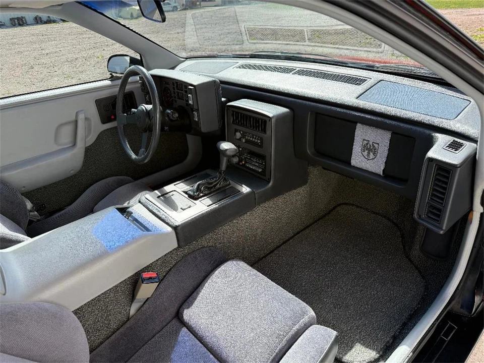 1985 Pontiac Fiero GT - Image 19 of 31