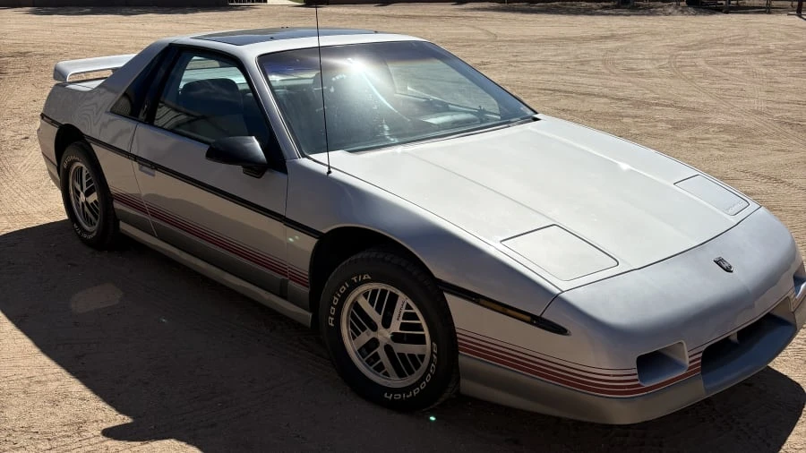 1985 Pontiac Fiero GT - Image 5 of 27