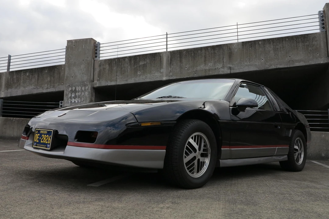 1985 Pontiac Fiero GT - Image 8 of 31
