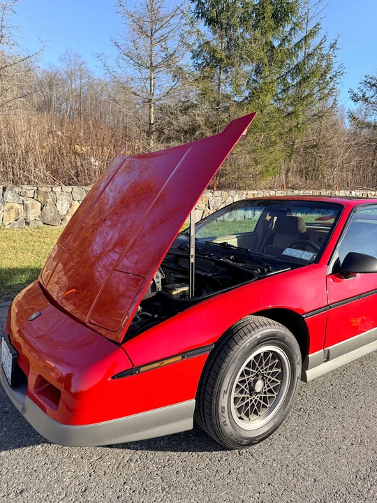 1985 Pontiac Fiero GT - Image 23 of 27
