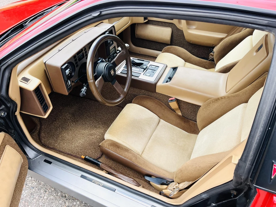 1985 Pontiac Fiero GT - Image 24 of 31