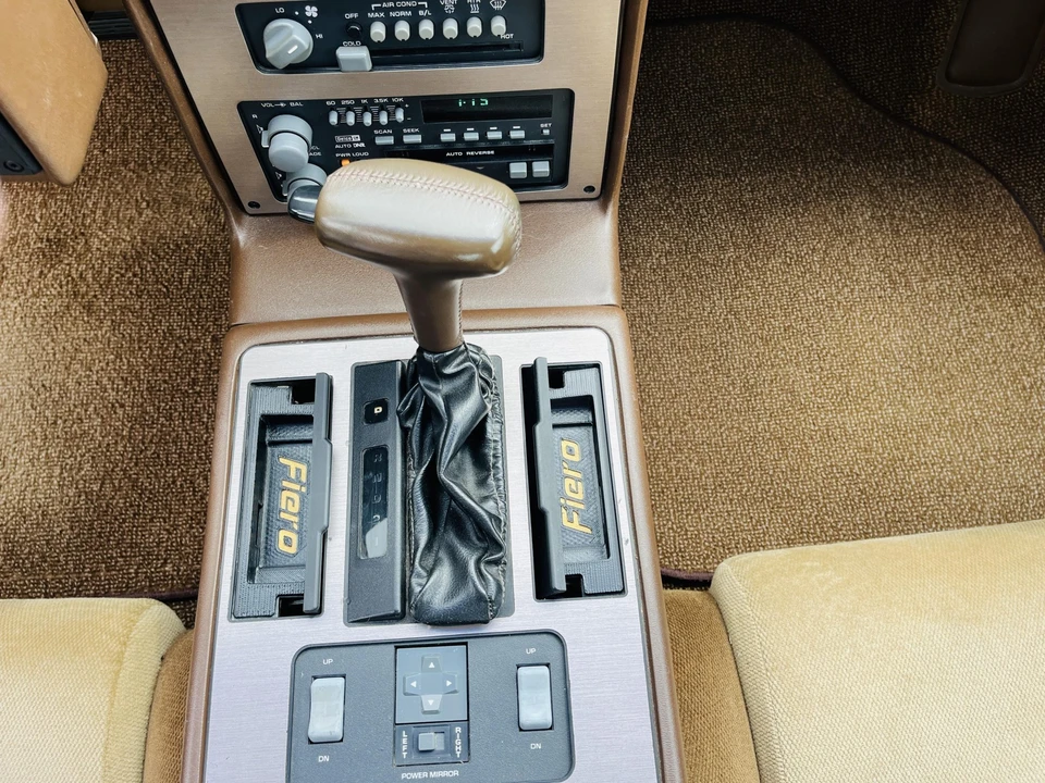 1985 Pontiac Fiero GT - Image 28 of 31