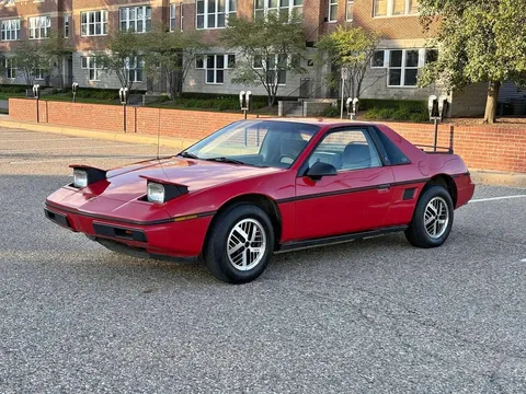1985 Pontiac Fiero