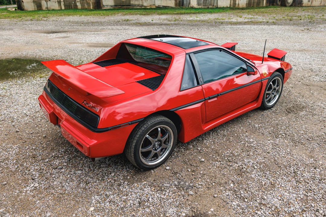 1985 Pontiac Fiero GT - Image 7 of 31