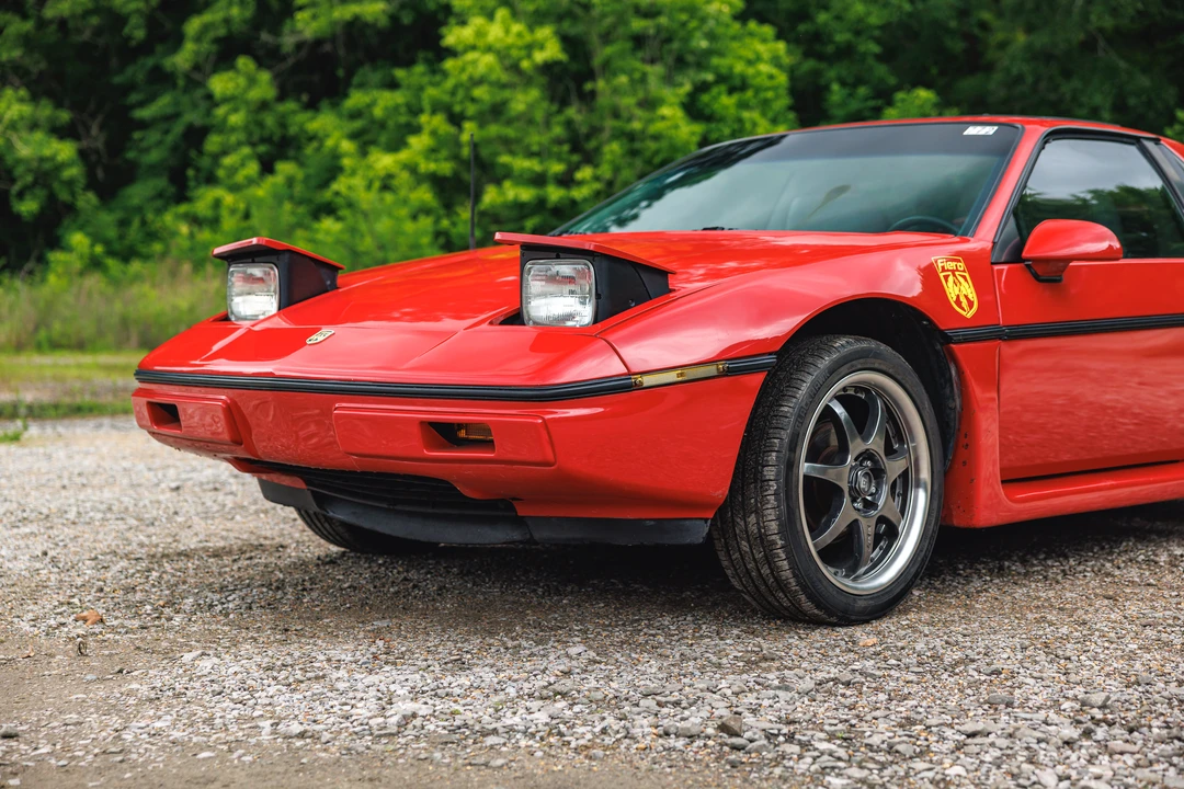 1985 Pontiac Fiero GT - Image 13 of 31