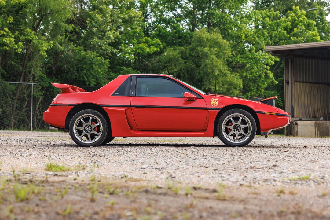 1985 Pontiac Fiero GT - Image 6 of 31
