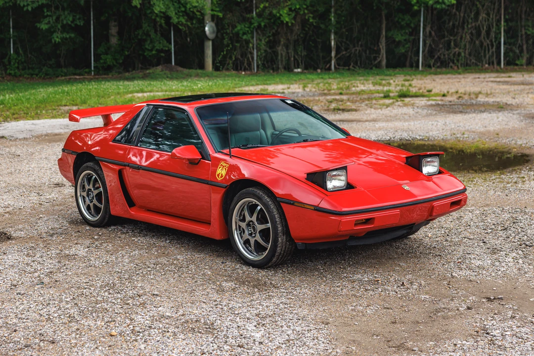 1985 Pontiac Fiero GT - Image 4 of 31
