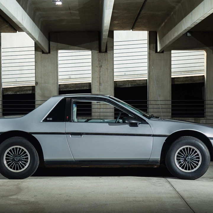 1985 Pontiac Fiero - Image 26 of 31
