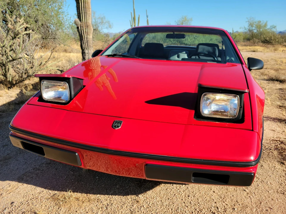 1985 Pontiac Fiero - Image 11 of 31