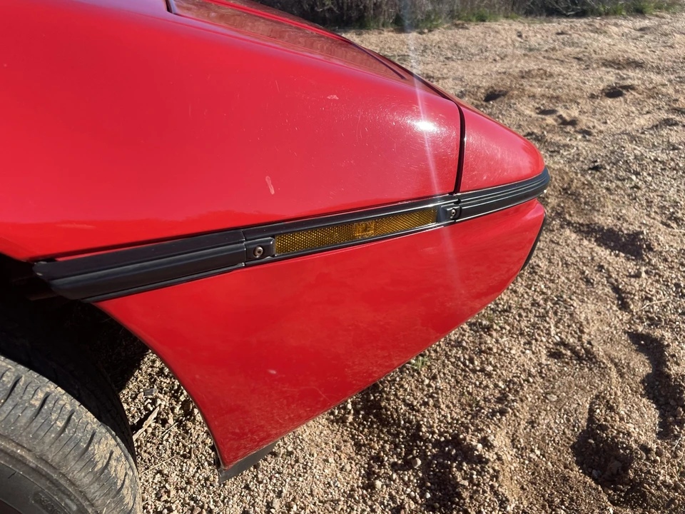 1985 Pontiac Fiero - Image 26 of 31