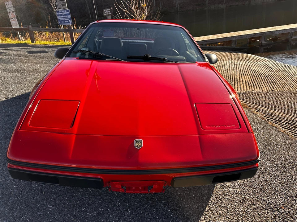 1985 Pontiac Fiero - Image 9 of 18