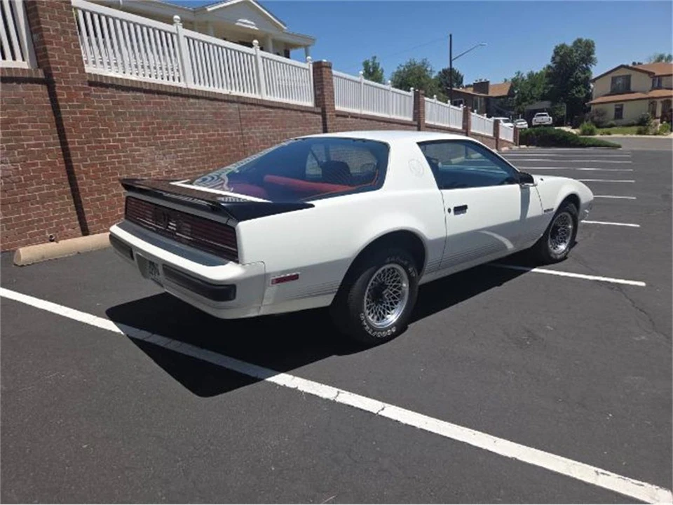 1985 Pontiac Firebird 3rd Gen - Image 4 of 10