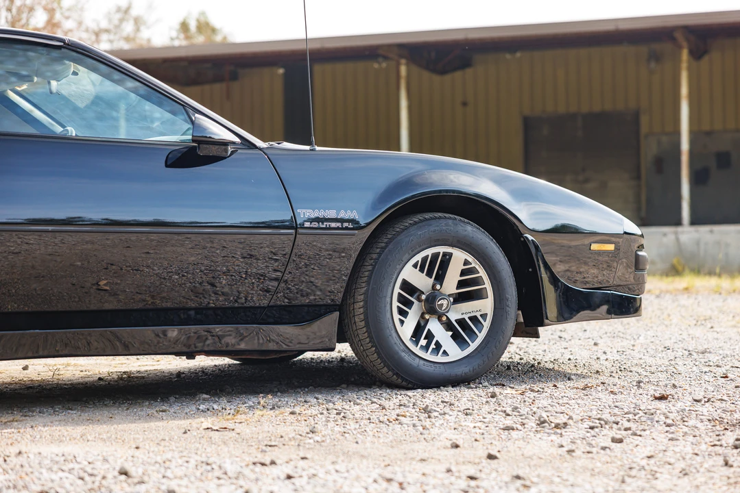 1985 Pontiac Firebird 3rd Gen - Image 17 of 31
