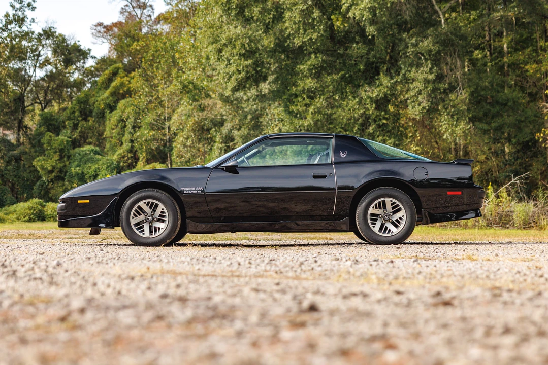1985 Pontiac Firebird 3rd Gen - Image 4 of 31