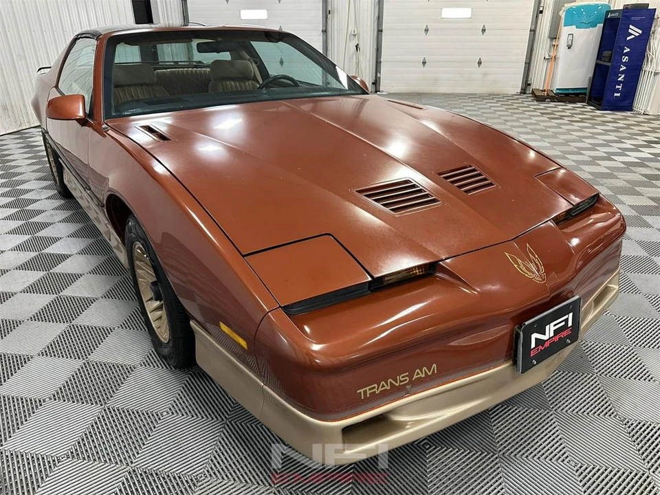 1985 Pontiac Firebird 3rd Gen - Image 5 of 31
