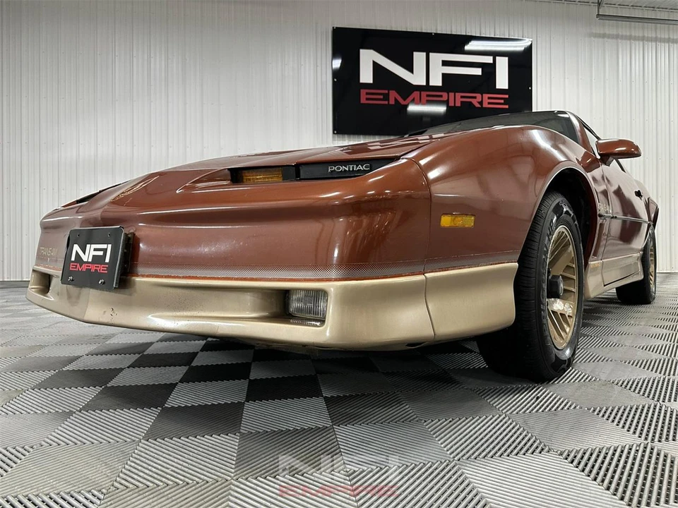 1985 Pontiac Firebird 3rd Gen - Image 13 of 31