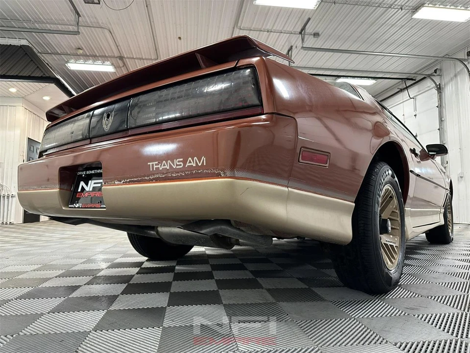 1985 Pontiac Firebird 3rd Gen - Image 19 of 31